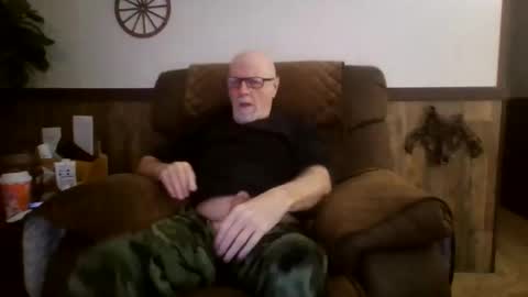 Snapshot of dave571960 chatting on 01-19-26, 12:09 dave571960 online show from 01-19-26, 12:09