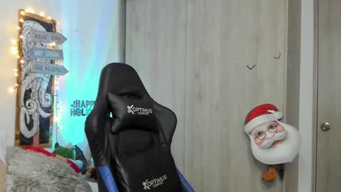 DAVE MAX online show from 12-29-24, 04:51