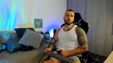 DAVE MAX online show from 11-08-25, 02:56