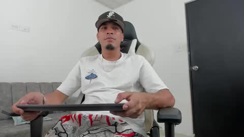 dave online show from 10-01-25, 02:06