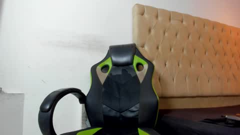 dave online show from 10-25-25, 07:49