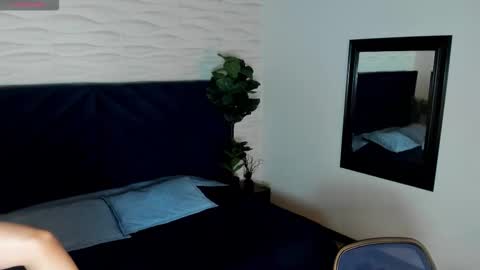 Snapshot of dave_wolff chatting on 11-27-25, 12:07 Dave online show from 11-27-25, 12:07