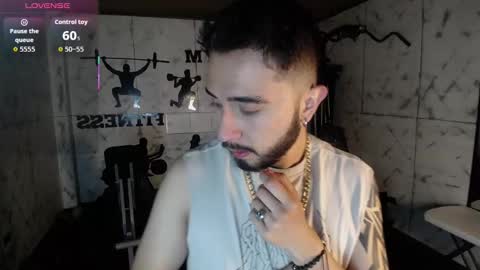 Snapshot of dave_wolff chatting on 11-30-25, 12:09 Dave online show from 11-30-25, 12:09