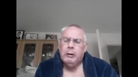 Snapshot of daveandp chatting on 12-04-24, 11:41 Dave online show from 12-04-24, 11:41