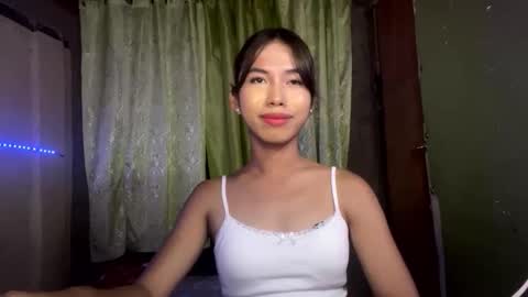 Snapshot of daveboyyy chatting on 09-25-25, 08:34 Scarlet thesexiest online show from 09-25-25, 08:34