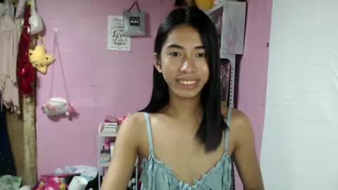 Snapshot of daveboyyy chatting on 05-25-26, 06:03 Scarlet thesexiest online show from 05-25-26, 06:03
