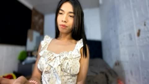 Snapshot of daveboyyy chatting on 06-20-26, 05:27 Scarlet thesexiest online show from 06-20-26, 05:27