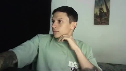 Snapshot of davebroww chatting on 02-25-25, 07:36 Dave Brown online show from 02-25-25, 07:36