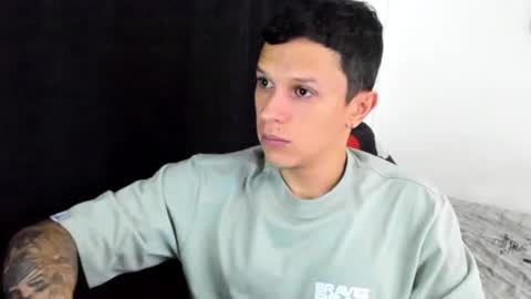 Snapshot of davebroww chatting on 03-09-25, 12:20 Dave Brown online show from 03-09-25, 12:20