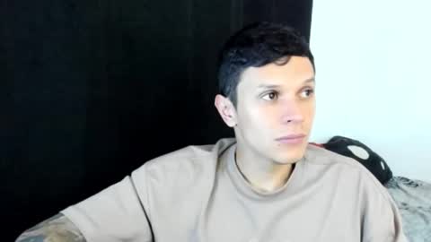 Snapshot of davebroww chatting on 03-12-25, 06:55 Dave Brown online show from 03-12-25, 06:55