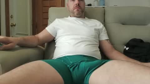 Snapshot of davecomplet chatting on 11-17-25, 03:51 Dave online show from 11-17-25, 03:51