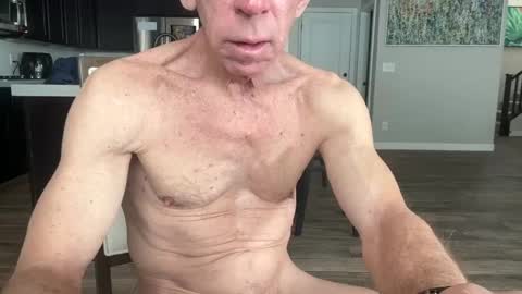 Snapshot of davepilotman205131 chatting on 01-27-25, 05:15 davepilotman205131 online show from 01-27-25, 05:15