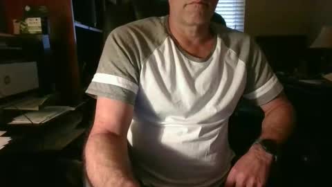 Snapshot of davethebooky chatting on 02-19-26, 06:37 Dave online show from 02-19-26, 06:37