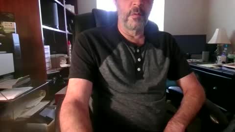 Snapshot of davethebooky chatting on 03-17-26, 03:15 Dave online show from 03-17-26, 03:15