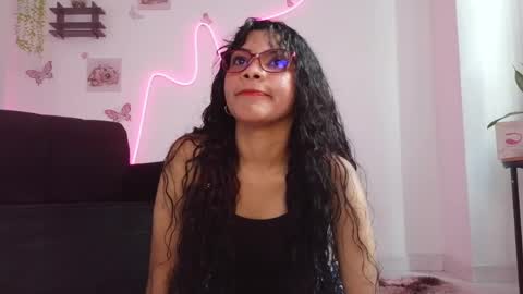 Snapshot of daviana_hill_ chatting on 04-24-26, 01:13 Davi online show from 04-24-26, 01:13