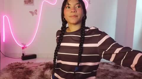 Snapshot of daviana_hill_ chatting on 04-30-26, 12:22 Davi online show from 04-30-26, 12:22