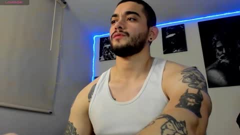 Snapshot of david_franco1 chatting on 03-08-25, 09:08 Twitter davidsanctum online show from 03-08-25, 09:08