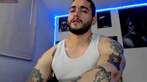 Snapshot of david_franco1 chatting on 03-10-25, 05:29 Twitter davidsanctum online show from 03-10-25, 05:29