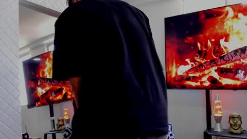 Hey im David that loves to explore and speak their fantasies. Very open talktative and nice. Feel free to chat with me online show from 01-17-25, 03:00