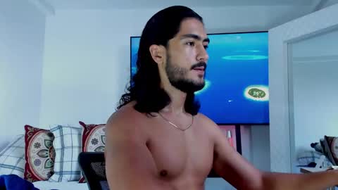 Hey im David that loves to explore and speak their fantasies. Very open talktative and nice. Feel free to chat with me online show from 02-05-26, 01:27