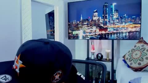 Hey im David that loves to explore and speak their fantasies. Very open talktative and nice. Feel free to chat with me online show from 02-27-26, 12:54