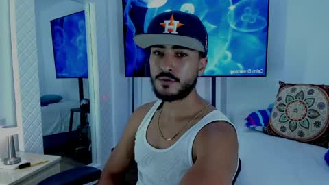 Hey im David that loves to explore and speak their fantasies. Very open talktative and nice. Feel free to chat with me online show from 04-14-26, 01:11