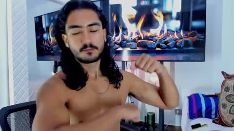 Hey im David that loves to explore and speak their fantasies. Very open talktative and nice. Feel free to chat with me online show from 06-05-26, 10:32