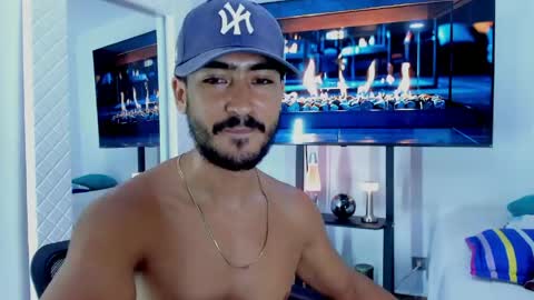 Hey im David that loves to explore and speak their fantasies. Very open talktative and nice. Feel free to chat with me online show from 06-06-26, 12:27