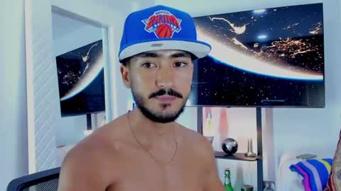 Hey im David that loves to explore and speak their fantasies. Very open talktative and nice. Feel free to chat with me online show from 07-23-26, 11:35