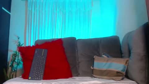 Snapshot of david_neill chatting on 02-07-25, 08:22 David Neill online show from 02-07-25, 08:22