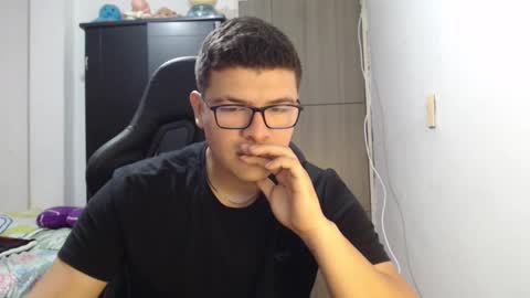 Snapshot of david_smit_ chatting on 02-28-25, 03:26 david smit online show from 02-28-25, 03:26