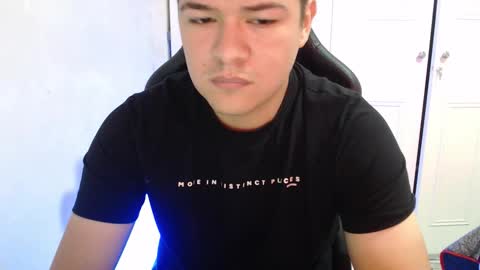 Snapshot of david_smit_ chatting on 09-21-25, 06:31 david smit online show from 09-21-25, 06:31