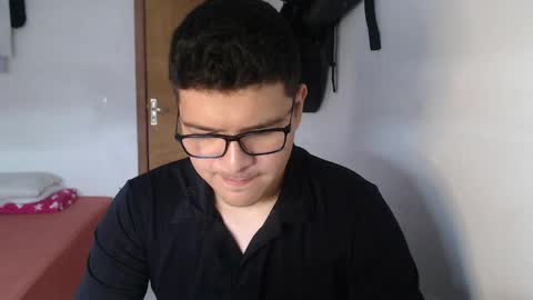 Snapshot of david_smit_ chatting on 04-05-26, 03:31 david smit online show from 04-05-26, 03:31