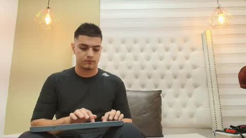 david_victoriaa online show from 11-15-25, 03:59