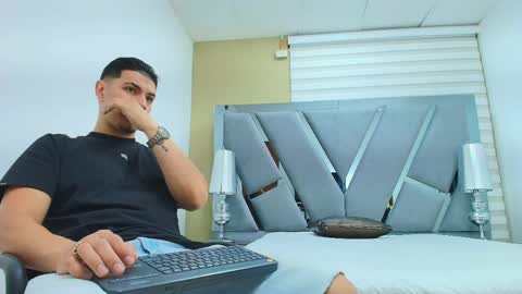 david_victoriaa online show from 04-21-26, 12:55