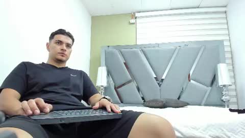 david_victoriaa online show from 06-10-26, 01:10