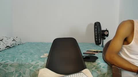 Snapshot of davidberrocal chatting on 06-15-26, 11:51 DavidSexxx777 online show from 06-15-26, 11:51