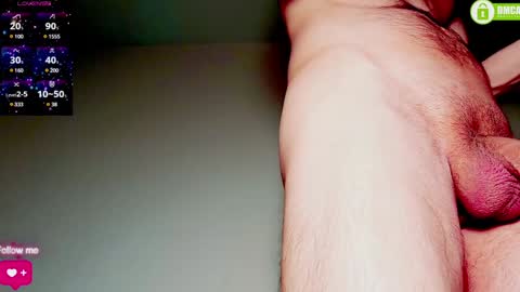Snapshot of davidcarrollx chatting on 01-21-25, 01:43 DavidCarroll online show from 01-21-25, 01:43