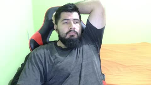 Snapshot of daviddelz chatting on 12-16-24, 07:48 David online show from 12-16-24, 07:48