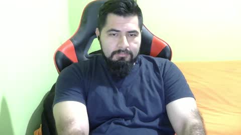 Snapshot of daviddelz chatting on 12-20-24, 05:14 David online show from 12-20-24, 05:14