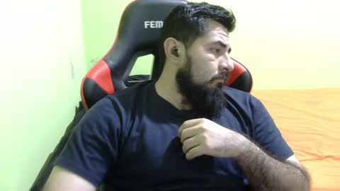 Snapshot of daviddelz chatting on 12-25-24, 08:07 David online show from 12-25-24, 08:07