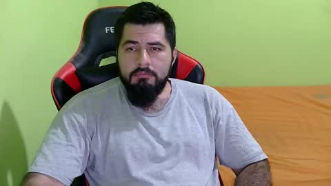 Snapshot of daviddelz chatting on 02-17-25, 06:20 David online show from 02-17-25, 06:20