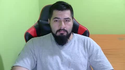 Snapshot of daviddelz chatting on 03-05-25, 05:07 David online show from 03-05-25, 05:07