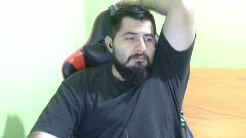 Snapshot of daviddelz chatting on 03-09-25, 06:28 David online show from 03-09-25, 06:28