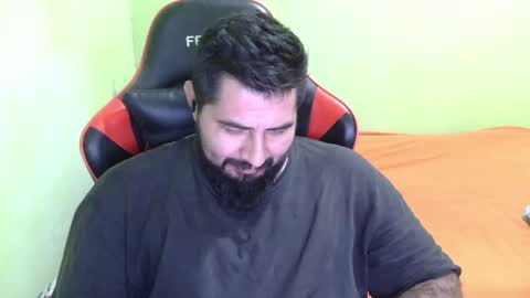 Snapshot of daviddelz chatting on 09-10-25, 04:34 David online show from 09-10-25, 04:34