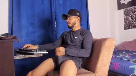 Snapshot of davide_daniels chatting on 01-13-26, 11:15 Davide online show from 01-13-26, 11:15