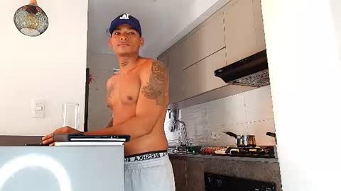 Snapshot of davidmarquez98 chatting on 07-02-26, 09:54 Yef online show from 07-02-26, 09:54