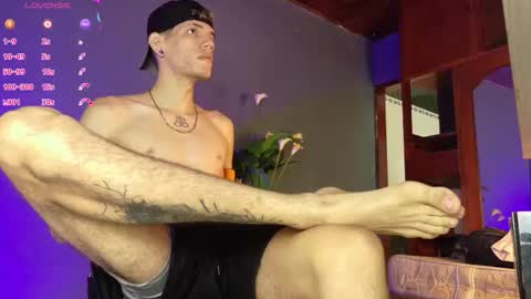 Snapshot of daviid_huge chatting on 10-12-25, 04:50 daviid_huge online show from 10-12-25, 04:50