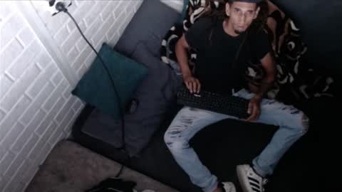 Snapshot of davils12 chatting on 11-05-25, 07:08 DAVILS online show from 11-05-25, 07:08