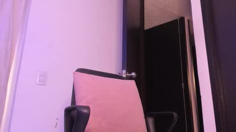 Snapshot of davis_axel chatting on 01-10-26, 02:57 davis_axel online show from 01-10-26, 02:57